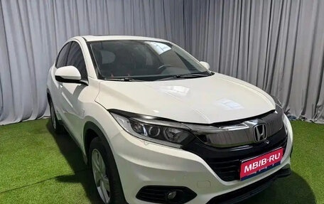 Honda Vezel, 2022 год, 1 370 000 рублей, 3 фотография