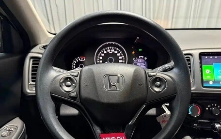 Honda Vezel, 2022 год, 1 370 000 рублей, 15 фотография