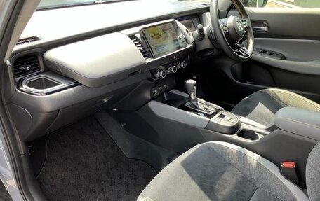 Honda Fit, 2024 год, 1 150 666 рублей, 29 фотография
