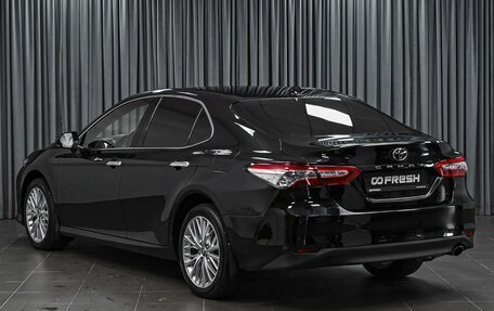 Toyota Camry, 2020 год, 3 640 000 рублей, 2 фотография