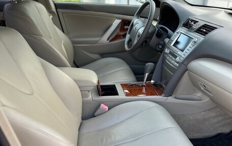 Toyota Camry, 2009 год, 1 300 000 рублей, 11 фотография