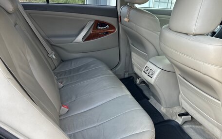 Toyota Camry, 2009 год, 1 300 000 рублей, 20 фотография