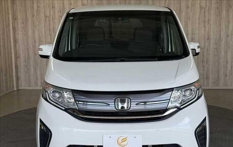 Honda Stepwgn IV, 2015 год, 1 360 000 рублей, 2 фотография