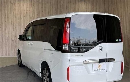 Honda Stepwgn IV, 2015 год, 1 360 000 рублей, 5 фотография