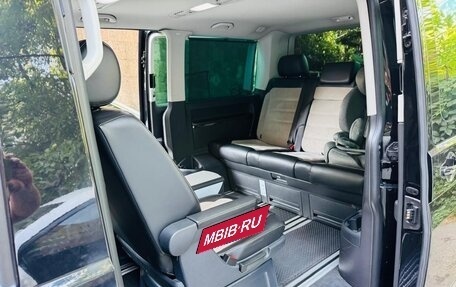 Volkswagen Multivan T6 рестайлинг, 2018 год, 4 500 000 рублей, 16 фотография