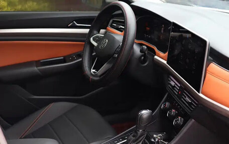 Volkswagen Bora, 2024 год, 1 613 000 рублей, 32 фотография