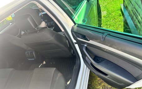Volkswagen Passat B8 рестайлинг, 2019 год, 2 320 000 рублей, 15 фотография
