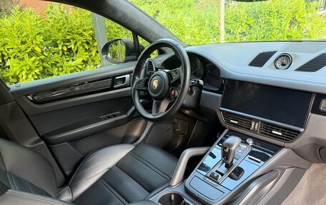 Porsche Cayenne III, 2022 год, 15 700 000 рублей, 8 фотография