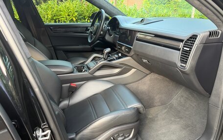 Porsche Cayenne III, 2022 год, 15 700 000 рублей, 9 фотография