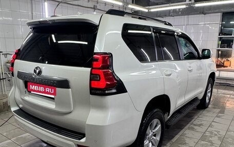 Toyota Land Cruiser Prado 150 рестайлинг 2, 2021 год, 4 999 000 рублей, 3 фотография