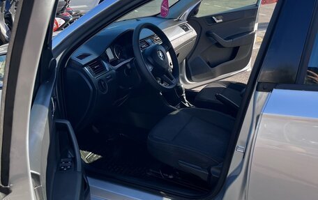 Skoda Rapid I, 2014 год, 900 000 рублей, 8 фотография