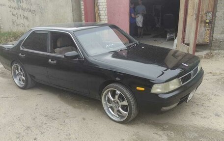 Nissan Laurel VIII, 1993 год, 250 000 рублей, 5 фотография