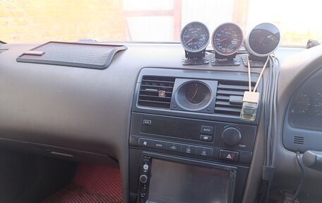 Nissan Laurel VIII, 1993 год, 250 000 рублей, 16 фотография