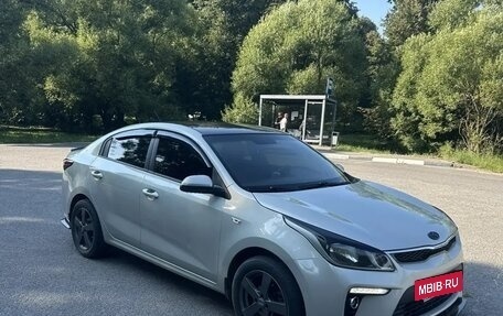 KIA Rio IV, 2018 год, 1 580 000 рублей, 3 фотография