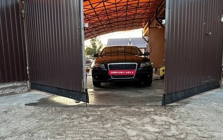 Audi A4, 2010 год, 900 000 рублей, 10 фотография
