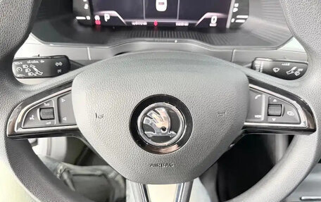 Skoda Superb III рестайлинг, 2022 год, 2 130 000 рублей, 6 фотография
