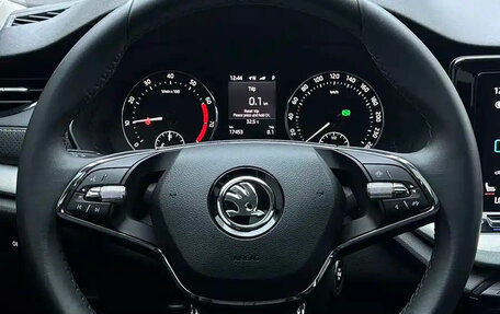 Skoda Octavia IV, 2023 год, 2 200 000 рублей, 12 фотография