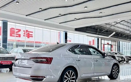 Skoda Superb III рестайлинг, 2022 год, 2 130 000 рублей, 14 фотография
