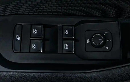 Skoda Octavia IV, 2023 год, 2 200 000 рублей, 17 фотография