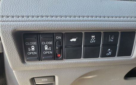 Honda Odyssey (North America) IV, 2018 год, 3 150 000 рублей, 17 фотография