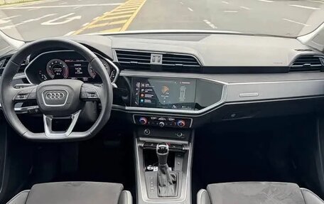 Audi Q3, 2023 год, 2 600 000 рублей, 5 фотография