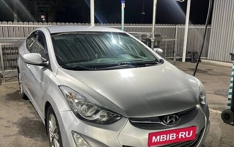 Hyundai Elantra V, 2014 год, 1 100 000 рублей, 2 фотография