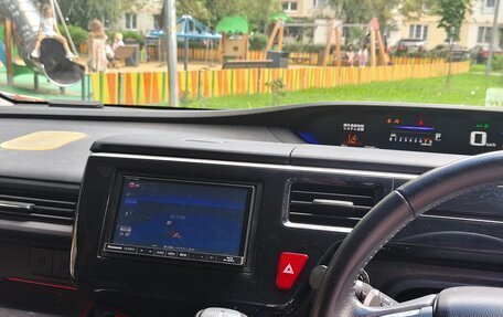 Honda Stepwgn IV, 2019 год, 1 900 000 рублей, 17 фотография
