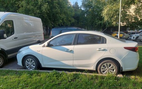 KIA Rio IV, 2018 год, 1 080 000 рублей, 3 фотография