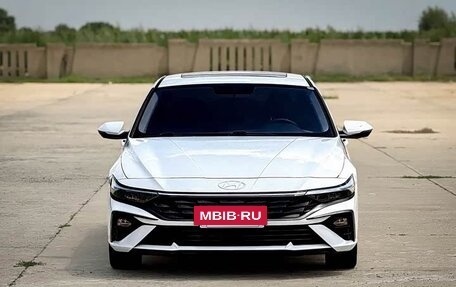 Hyundai Elantra, 2023 год, 1 720 000 рублей, 2 фотография