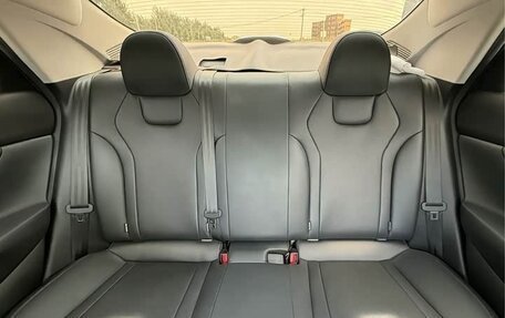 Hyundai Elantra, 2023 год, 1 720 000 рублей, 15 фотография