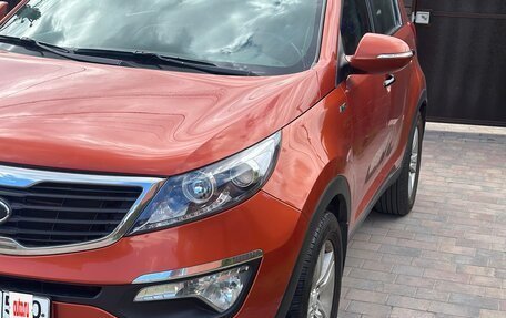 KIA Sportage III, 2011 год, 1 220 000 рублей, 2 фотография