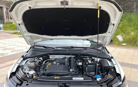 Volkswagen Lavida, 2023 год, 1 750 000 рублей, 8 фотография