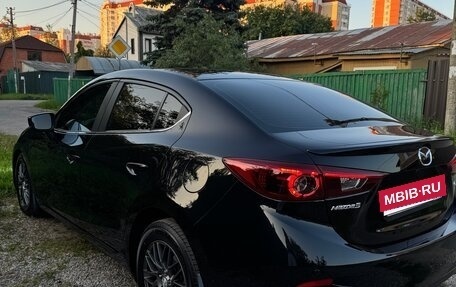 Mazda 3, 2018 год, 1 950 000 рублей, 3 фотография