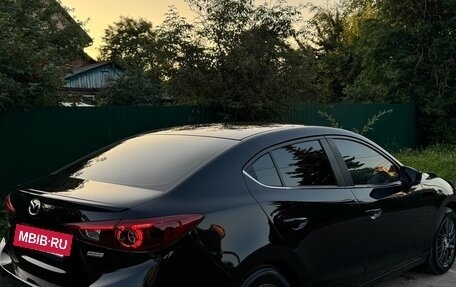 Mazda 3, 2018 год, 1 950 000 рублей, 2 фотография