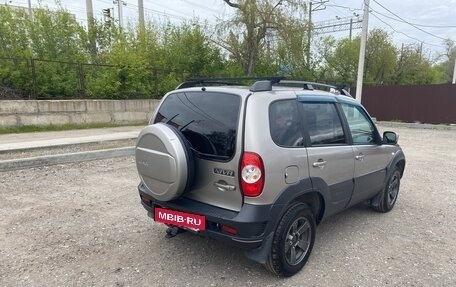 Chevrolet Niva I рестайлинг, 2018 год, 840 000 рублей, 7 фотография