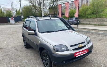 Chevrolet Niva I рестайлинг, 2018 год, 840 000 рублей, 4 фотография