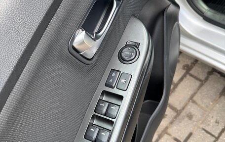 KIA Rio III рестайлинг, 2015 год, 850 000 рублей, 16 фотография