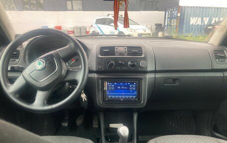 Skoda Fabia II, 2011 год, 395 000 рублей, 8 фотография