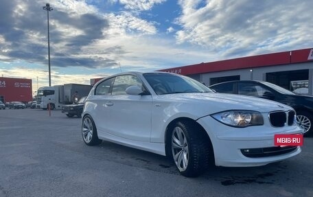 BMW 1 серия, 2008 год, 550 000 рублей, 2 фотография