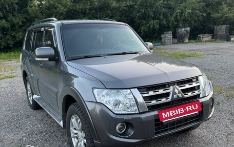 Mitsubishi Pajero IV, 2013 год, 2 490 000 рублей, 4 фотография