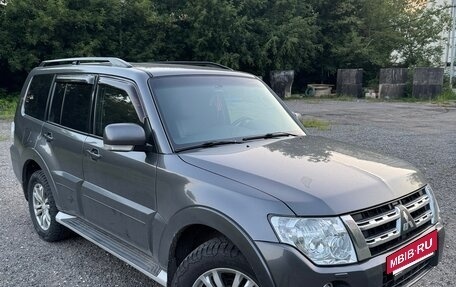 Mitsubishi Pajero IV, 2013 год, 2 490 000 рублей, 5 фотография