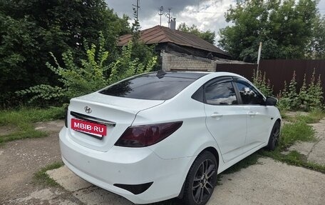 Hyundai Solaris II рестайлинг, 2015 год, 820 000 рублей, 6 фотография