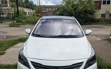 Hyundai Solaris II рестайлинг, 2015 год, 820 000 рублей, 3 фотография