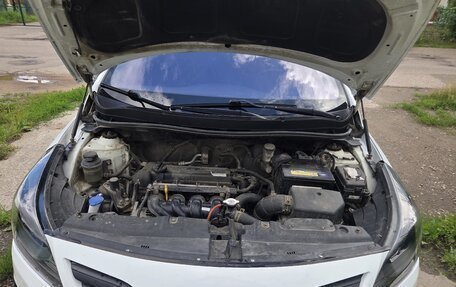Hyundai Solaris II рестайлинг, 2015 год, 820 000 рублей, 18 фотография