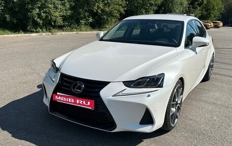 Lexus IS III, 2018 год, 3 990 000 рублей, 3 фотография