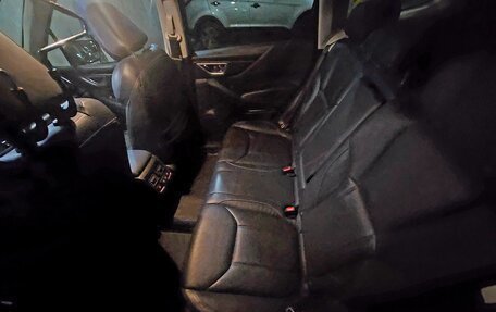 Subaru Forester, 2018 год, 3 050 000 рублей, 10 фотография