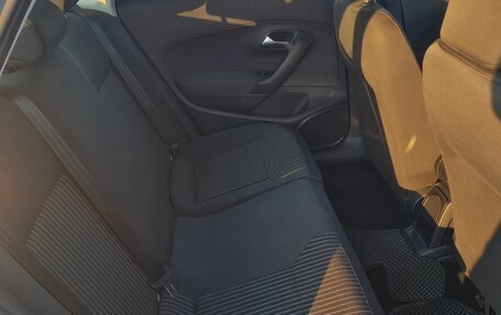 Volkswagen Polo VI (EU Market), 2012 год, 710 000 рублей, 10 фотография