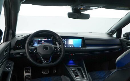 Volkswagen Golf R, 2021 год, 5 399 077 рублей, 6 фотография