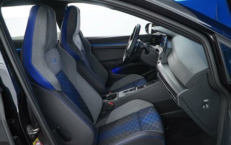 Volkswagen Golf R, 2021 год, 5 399 077 рублей, 8 фотография