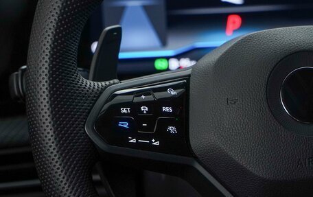 Volkswagen Golf R, 2021 год, 5 399 077 рублей, 12 фотография